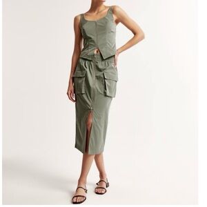 Abercrombie & Fitch cargo skirt midi green zip pocket large military sage khaki